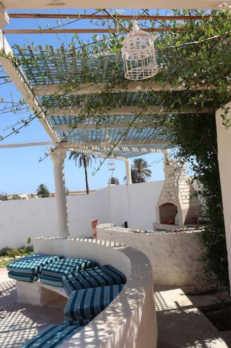 Vill La Reine Jerba Avec Piscine Villa El Guecheine Exterior foto